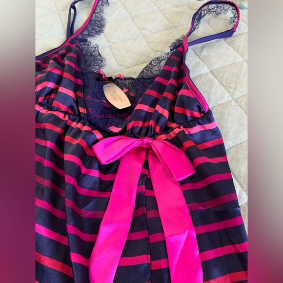 NWT Victoria’s Secret 2 Piece Set - Picture 2 of 9